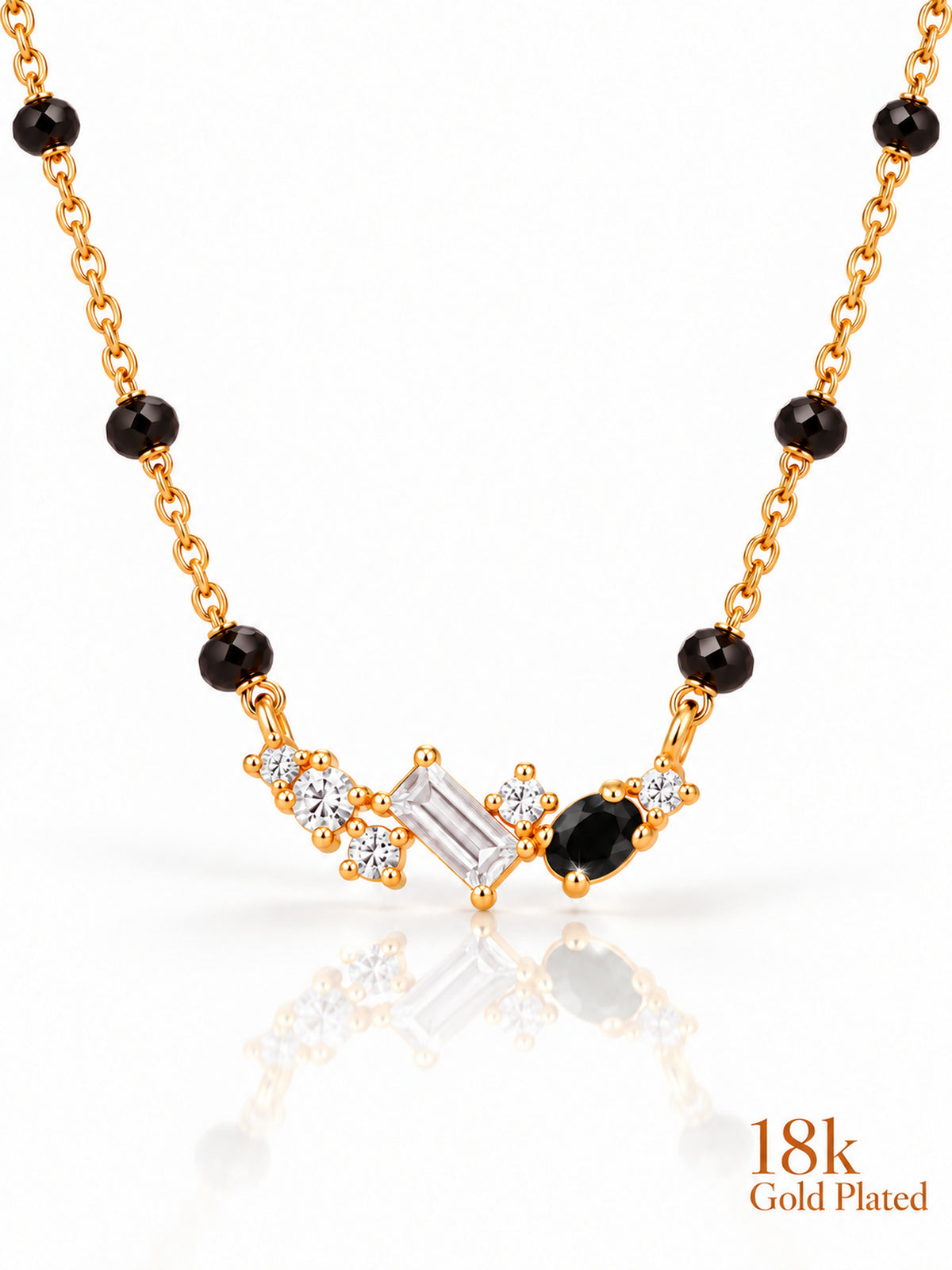 Baguette & Oval Arc mangalsutra closeup black v1